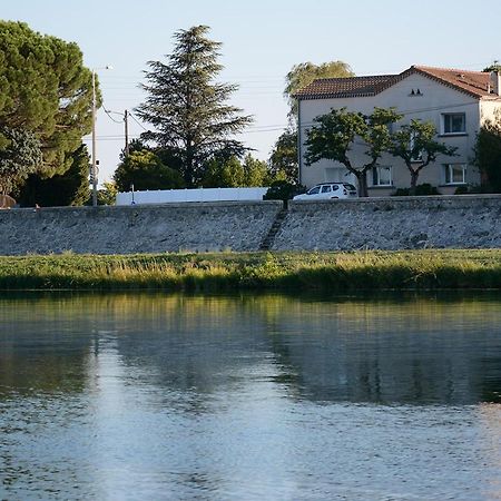 Hotel L'Oiseau Bleu Tournon-sur-Rhone Zewnętrze zdjęcie